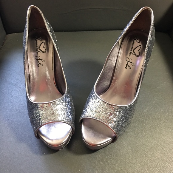 Sparkle Heels - Picture 4 of 5